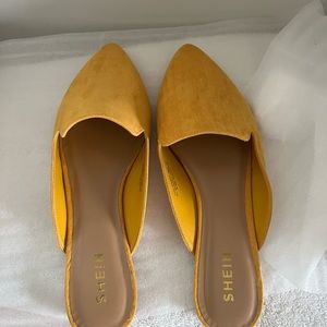 Two pair never worn flat sandals